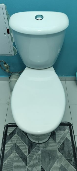 Продам унитаз в хорошем состоянии