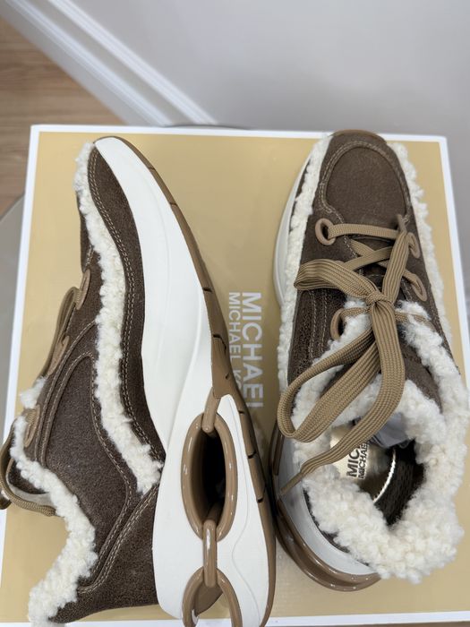 Продам Кроссовки Michael Kors Новые‼️