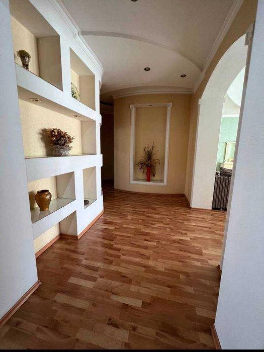 Сдам квартиру 4-х комнатную Госпитальный, (Попугайчик) Мирабад Ойбек