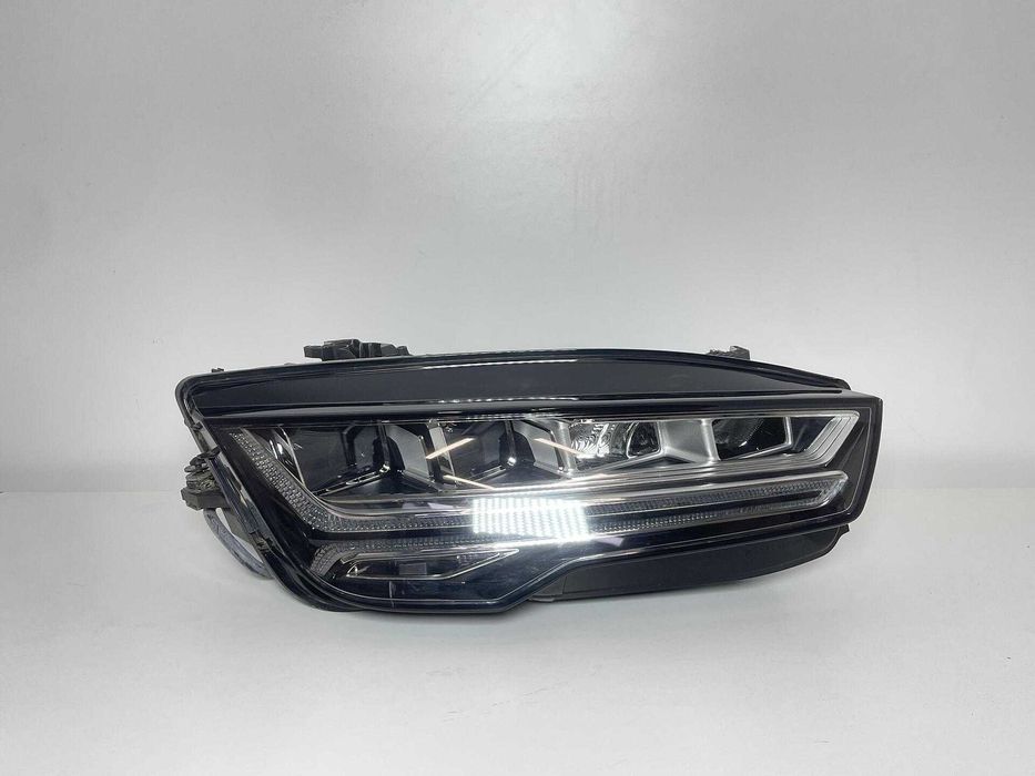 Десен фар за AUDI A7 4G