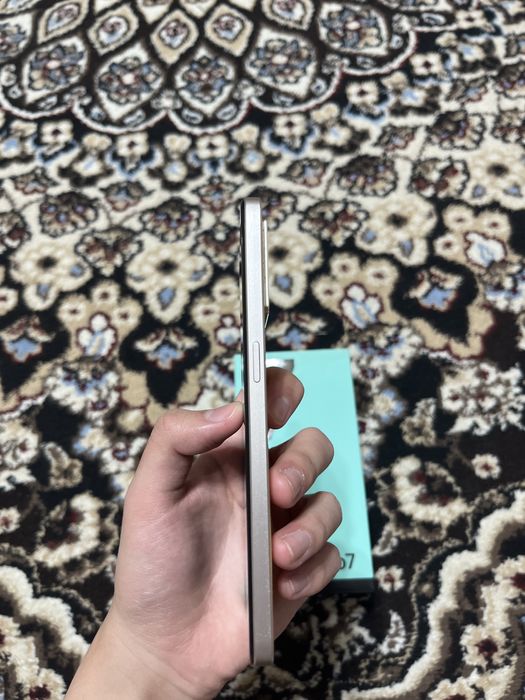 OPPO Reno7 оппо рено7