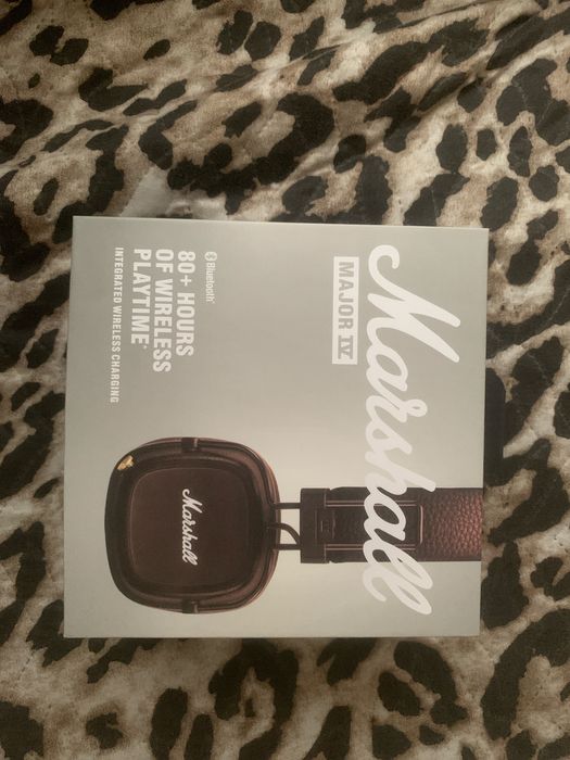 Продам наушники Marshall 4