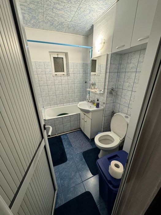 Închiriez apatament 2 camere