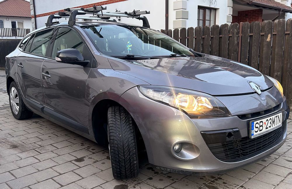 Vand Renault Megane 3  sau schimb cu rulota