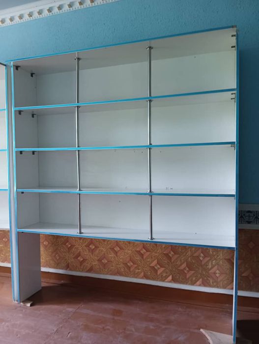 Магазин полка ва прилавка сотилади