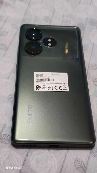 Продам realme gt 6 t 12 /256