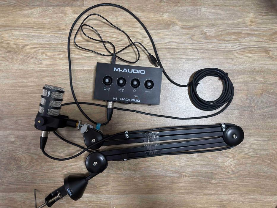 Pachet Streaming Rode PodMic + M-Track Duo + Brat
