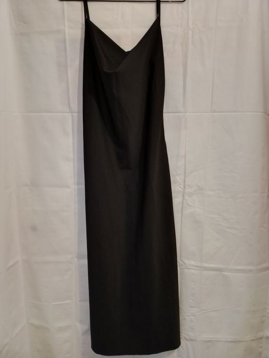 Отдам бесплатно женскую одежду