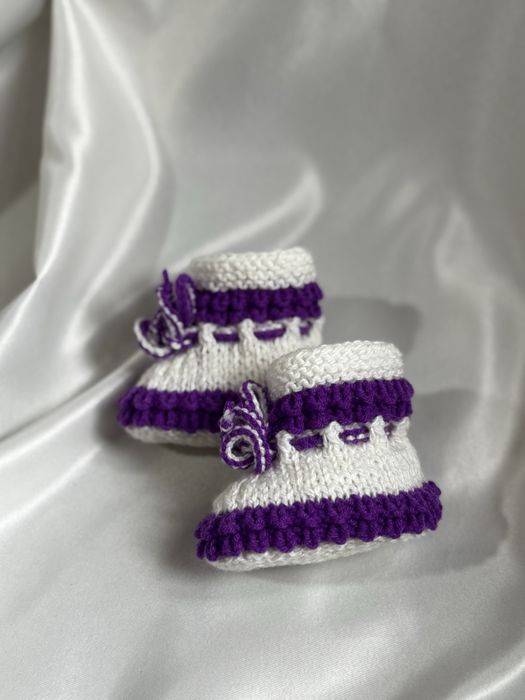 Детские вязаные пинетки