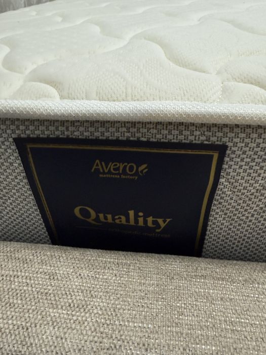 Спальный кровать