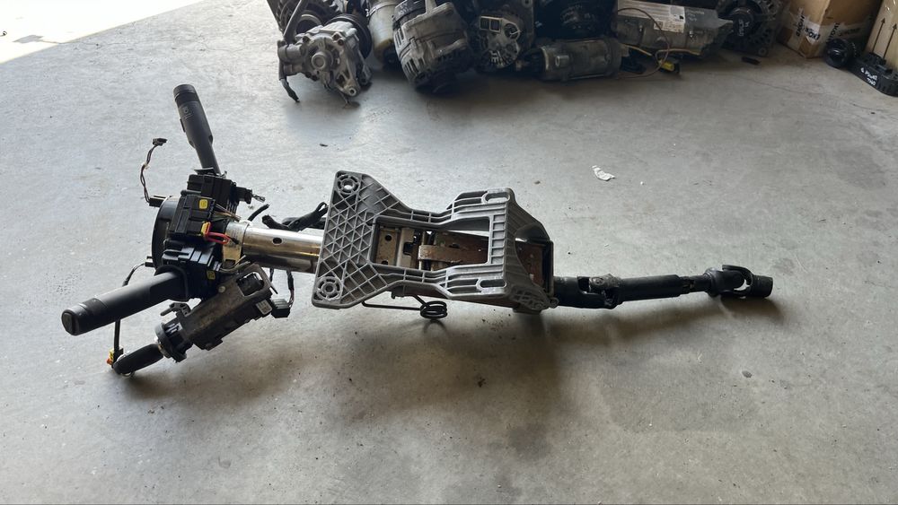 Opel Astra J кормилен прът с лостчета