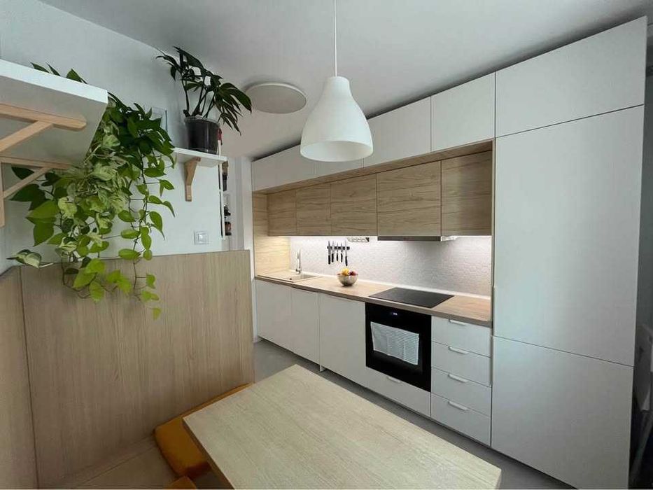 Обзаведен тристаен апартамент