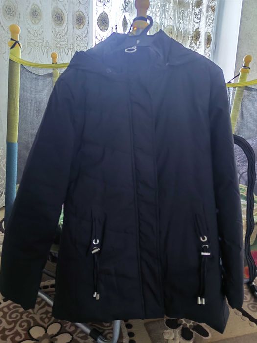 Продам куртку 5000