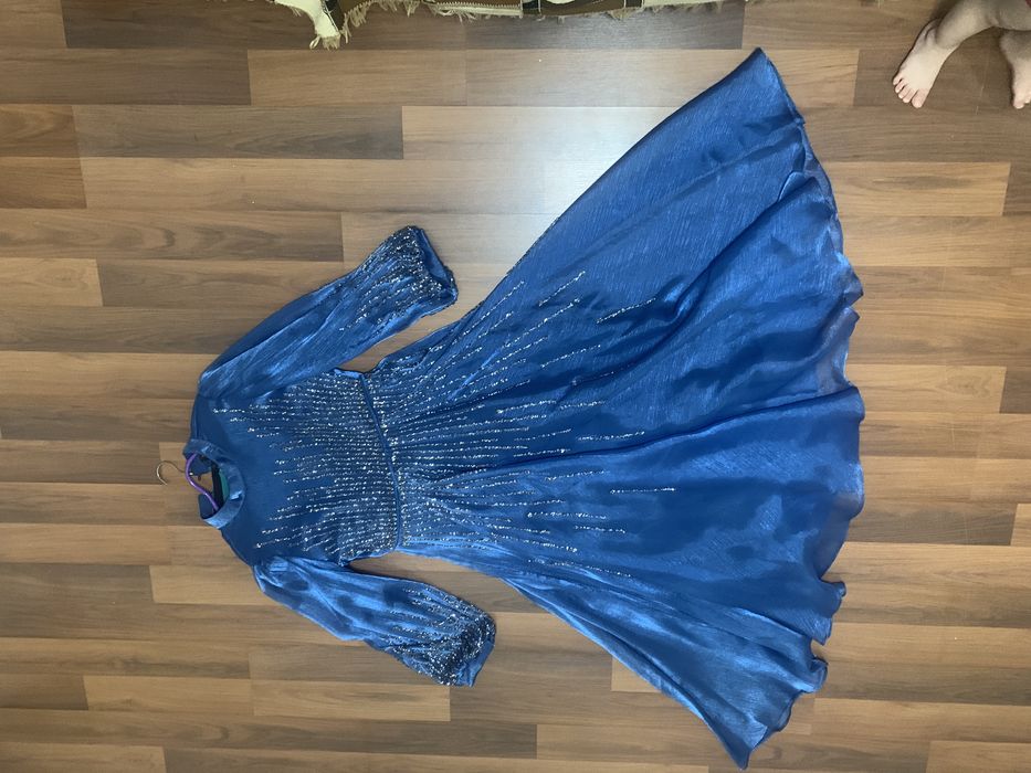 Нарядное красивое  платье