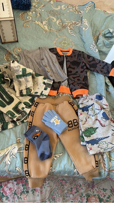 Детская одежда, подростковая зимняя обувь, бесплатно