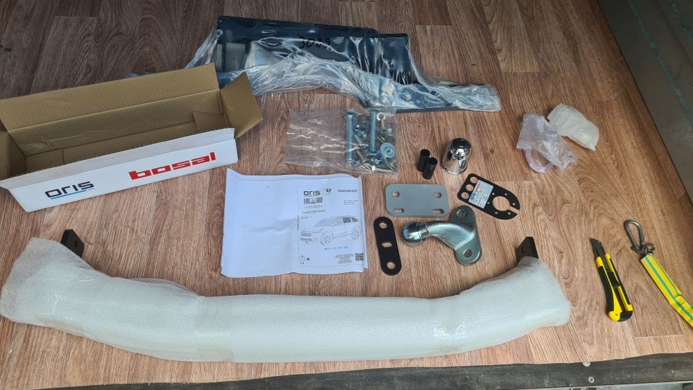 Фаркоп Highlander с хром пластиной