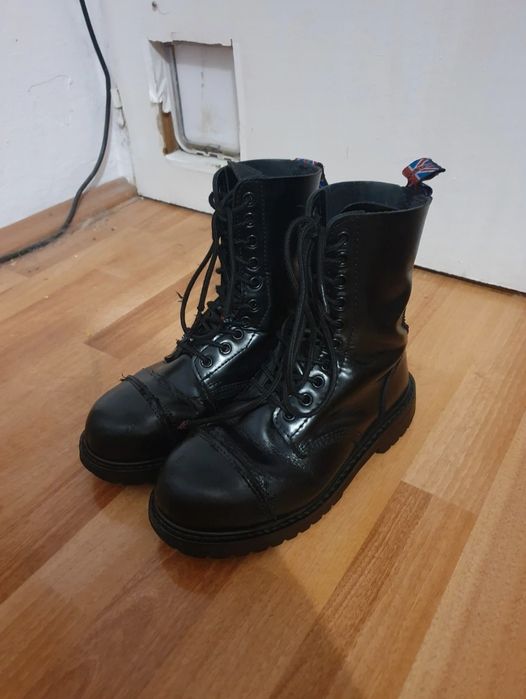 Bocanci militari din piele, cu oțel, combat, model Invader 10 găuri