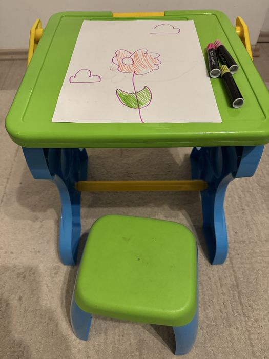 Masuta de joaca pentru copii