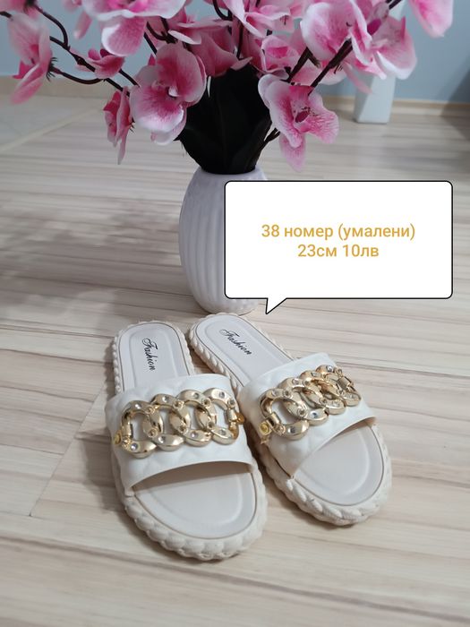 Дамски чехли .123