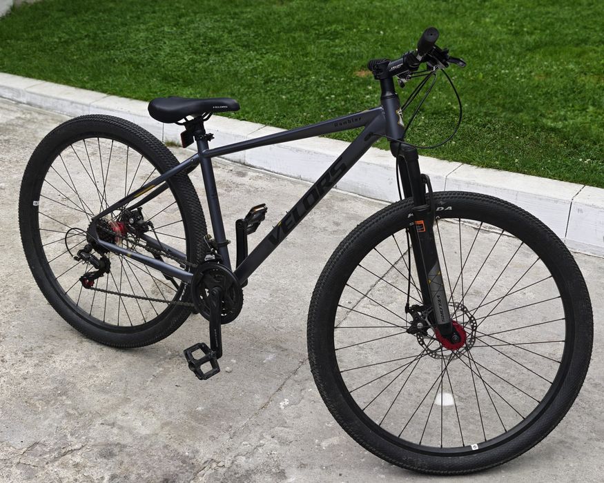 Vând bicicleta roti 29