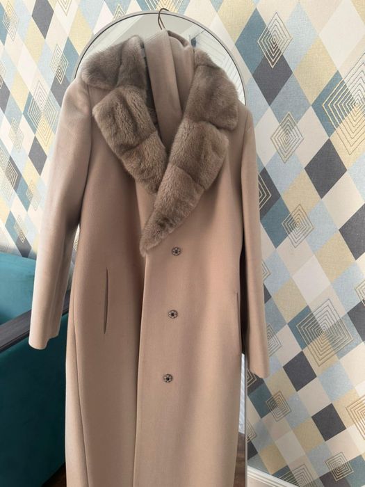Пальто с норковым воротником