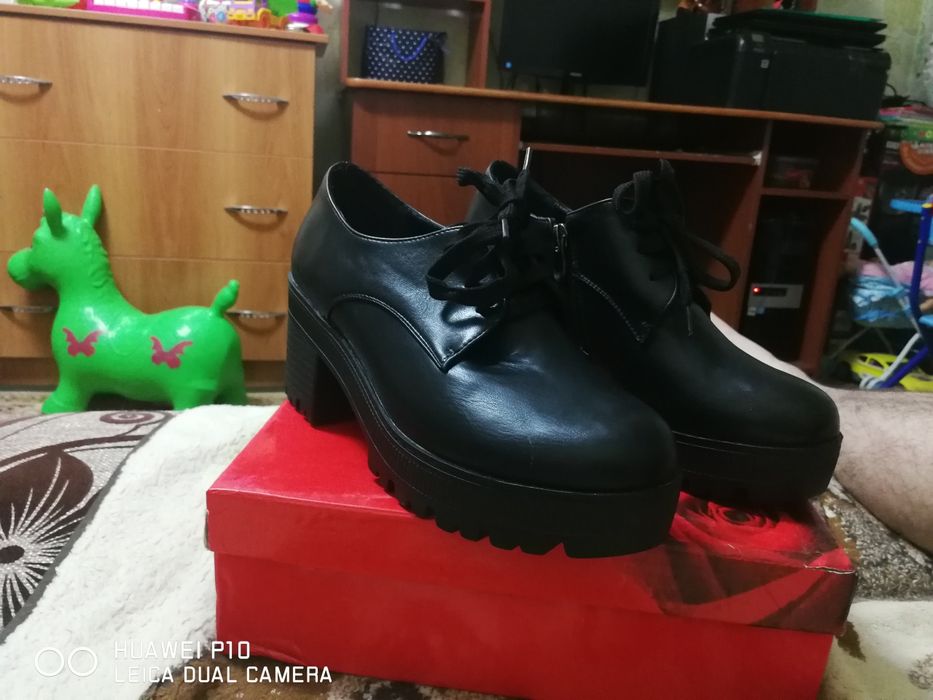 Продам новую обувь