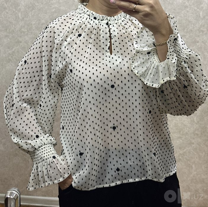 Продаю блузку Mango