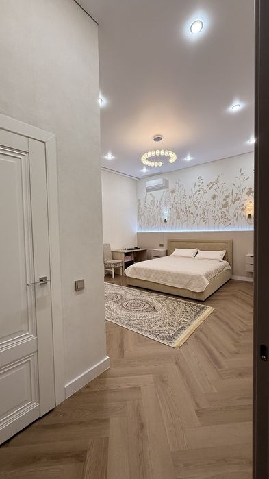 Новый дом 2025 г. 210 м² с дорогим ремонтом и гаражом