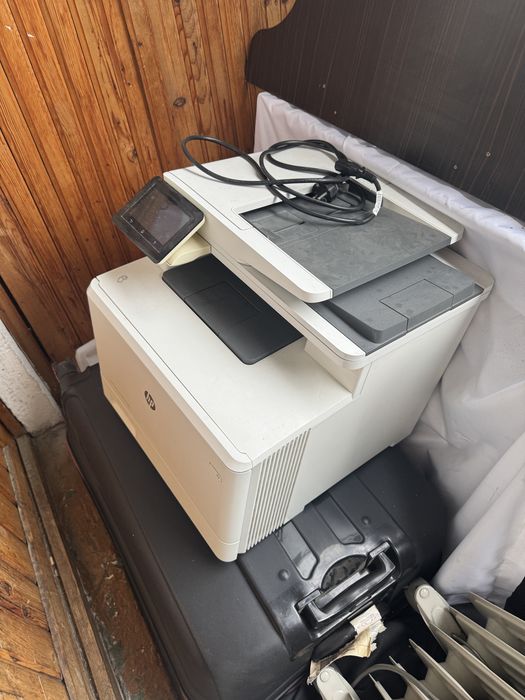Принтер hp laserjet цветной