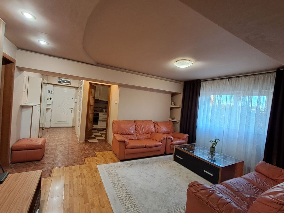 Apartament 4 camere - Caraiman