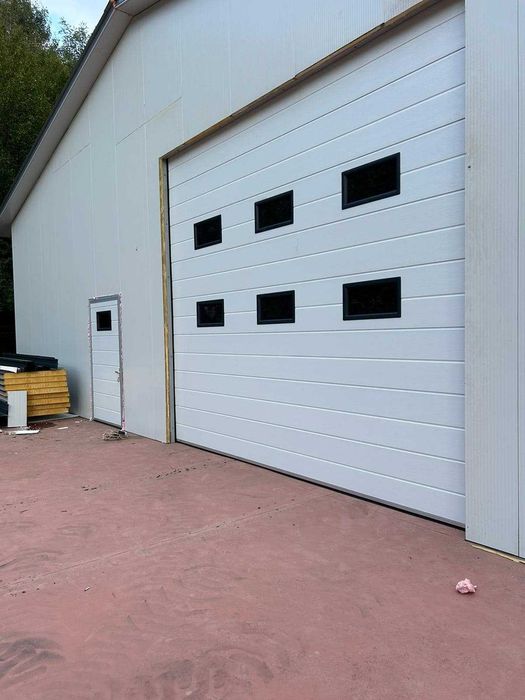 Distribuim la pret bun usi sectionale/usi garaj-TRANSPORT GRATUIT