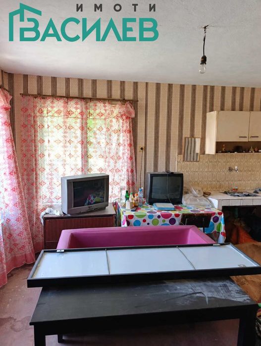 Продава КЪЩА област Перник, гр. Батановци