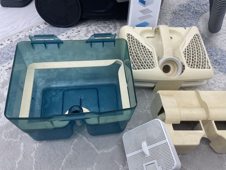 Продаю пылесос Thomas Mokko XT серый