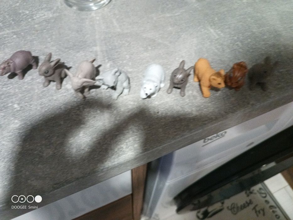 Kinder surprise zoo natoons играчки