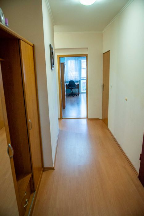 3-стаен (тристаен) 115 кв.м. – супер център, ул. Гладстон