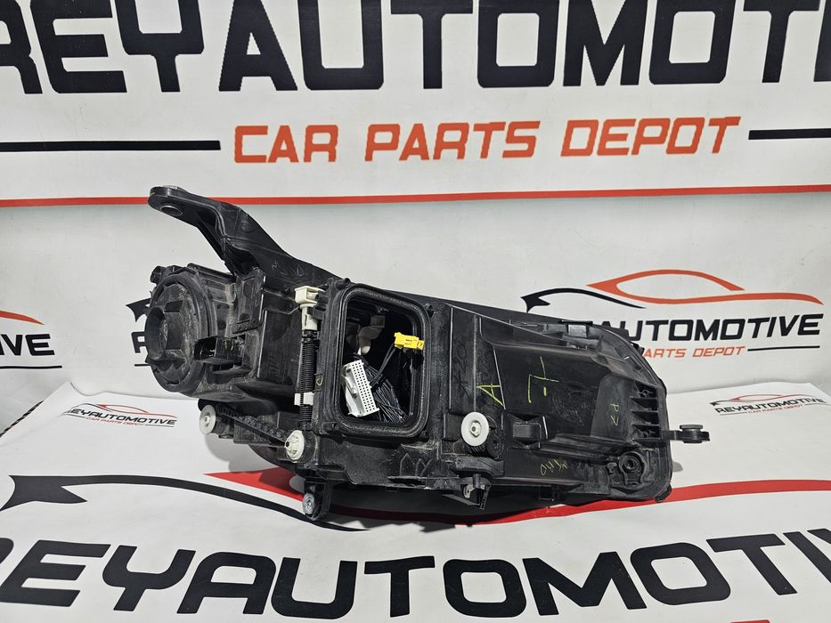 Far stanga multibeam led Mercedes GLE W167 dupa 2019