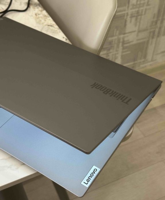 Продам ноутбук Lenovo ssd 512