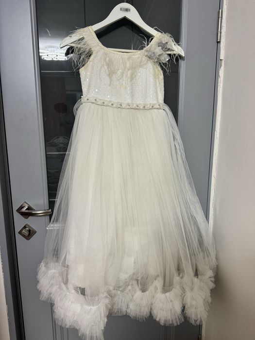 платье на девочку 7 или 8 лет