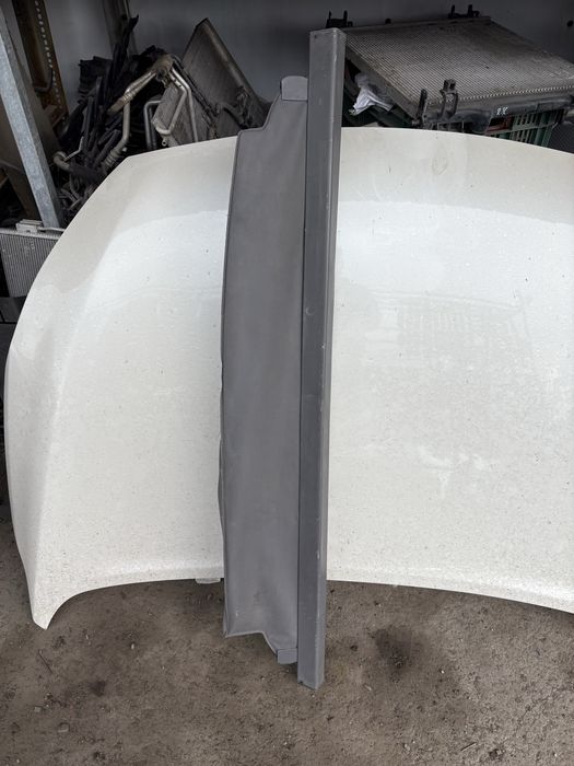 Щора за багажник на Nissan Terano 1998год.