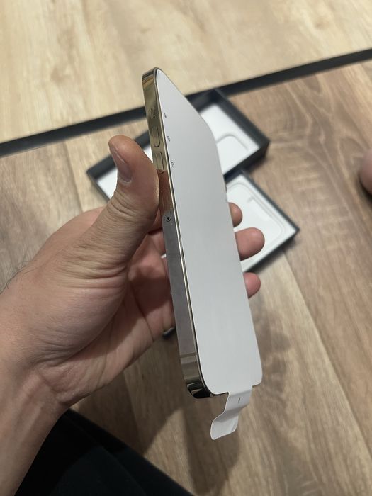 Продам Iphone 13 pro max 512г