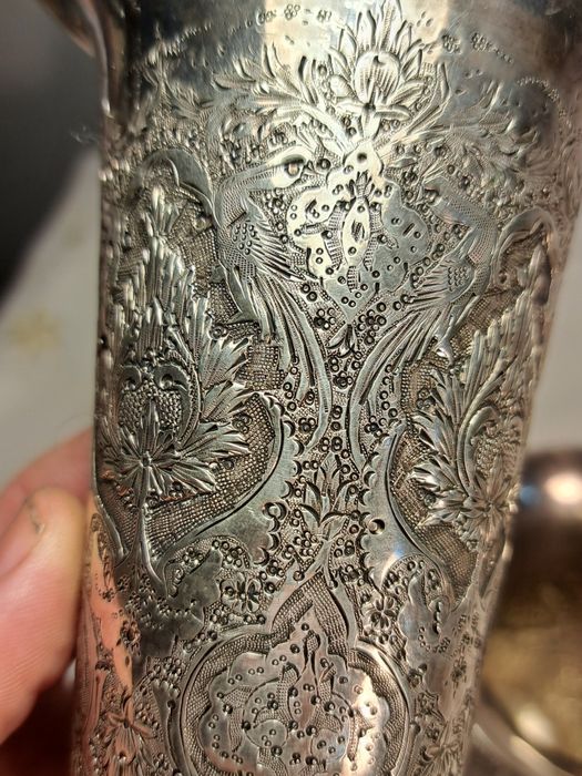 Стара сребърна ваза