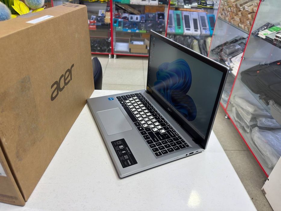 acer intel core i3-13 avlod ddr5 8 gb operativka hamda FHD IPS ekran