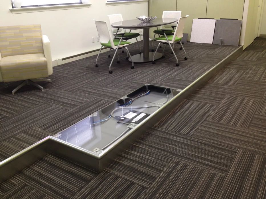 Фальшпол, плинтус, реечный потолок, грильято, армстронг