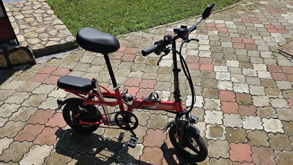 Vand bicicleta pliabila. Baterie 32Ah