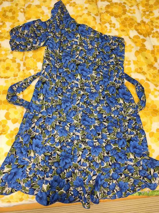 Дрехи- рокли размери S/M