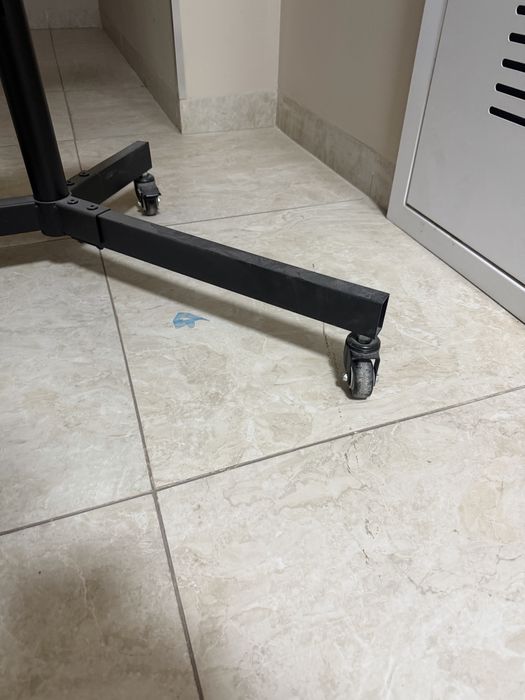 Продам кранштейн движемый