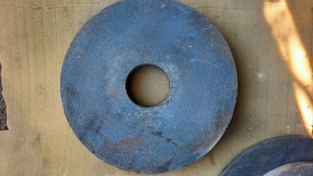 Продам шлифовальный камень  3000 тыс