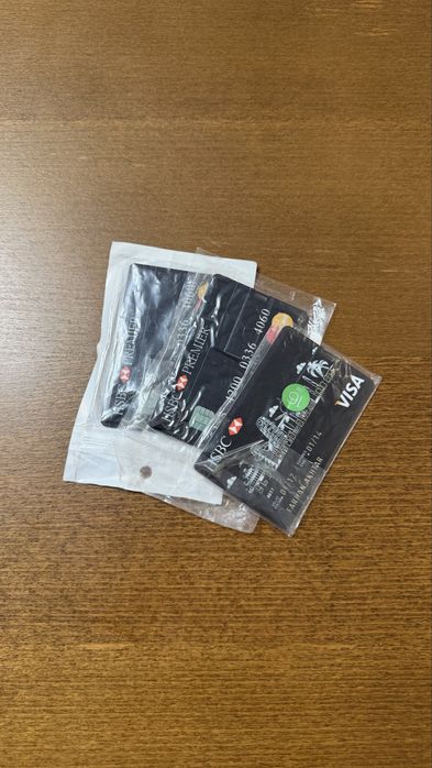 Fleshka Bank kartasi ko’rinishidgi 16 GB