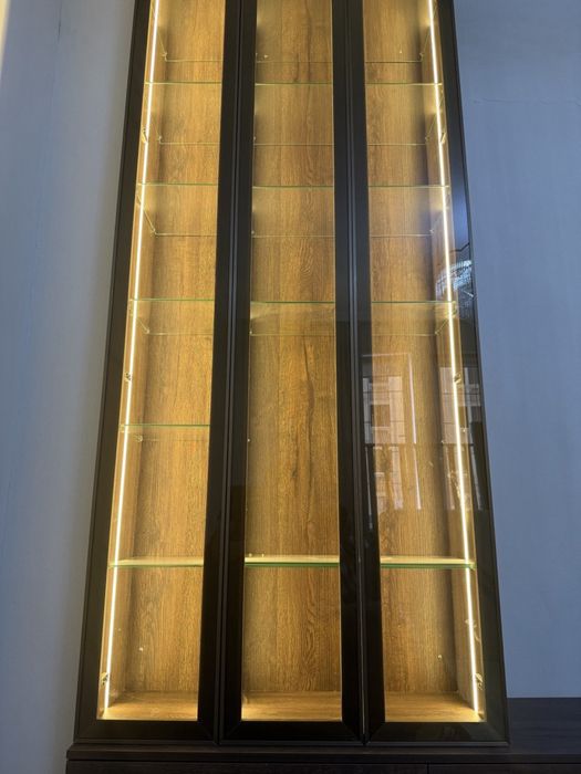 Стенка-сервант с подсветкой