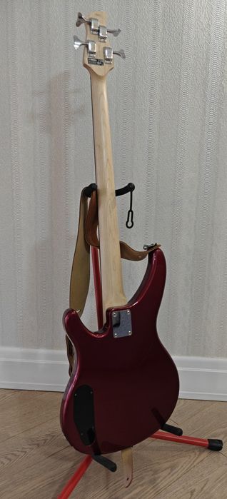 Бас-гитара Yamaha TRBX174 Red Metallic